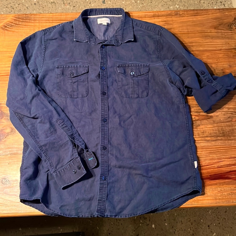 Calvin Klein lightweight casual dress shirt